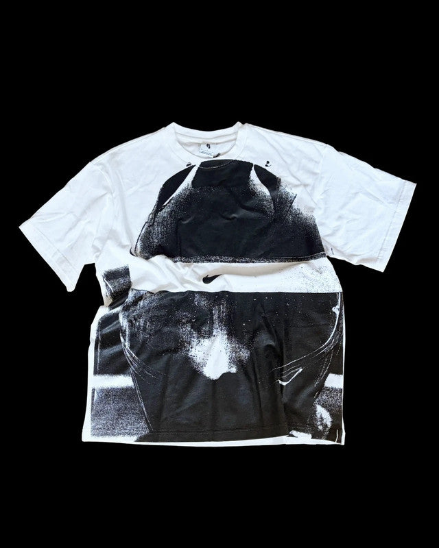 Nike graphic tee black and white with printed logo and slight printing marks.